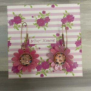 Betsey Johnson Earrings 💕🩷